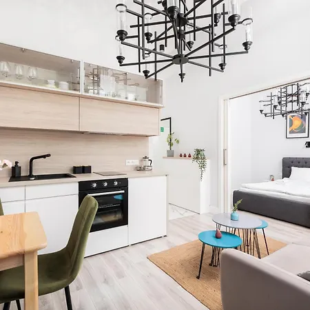 Modern Nest - In The Heart Of - Old Town - By Upstairs *