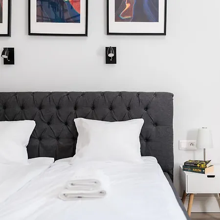 Apartment Modern Nest - In The Heart Of - Old Town - By Upstairs
